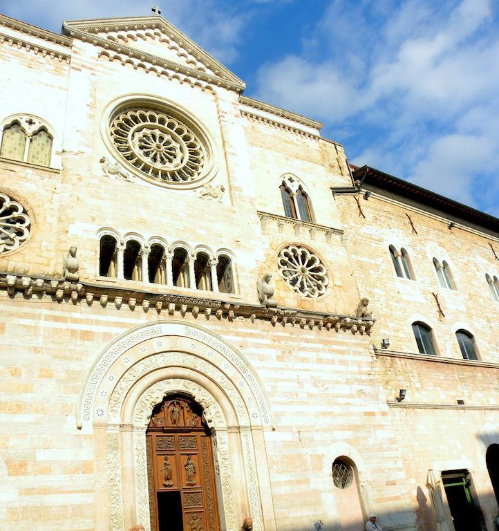 Residenza Mazzini Foligno Kamer foto